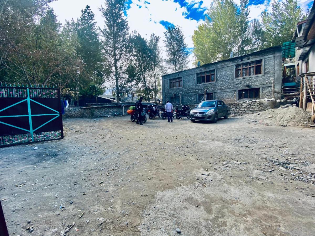 Hotel Border View Kargil Exterior foto