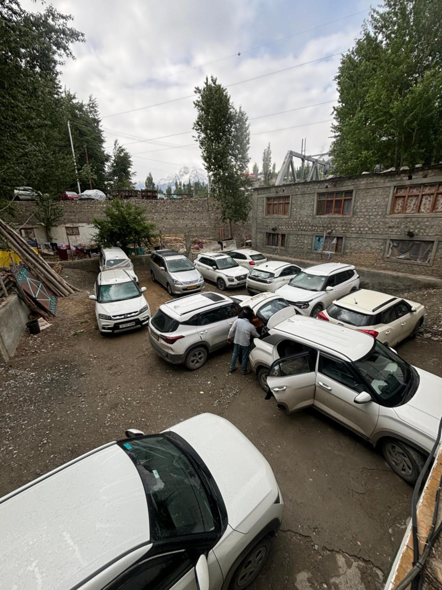 Hotel Border View Kargil Exterior foto